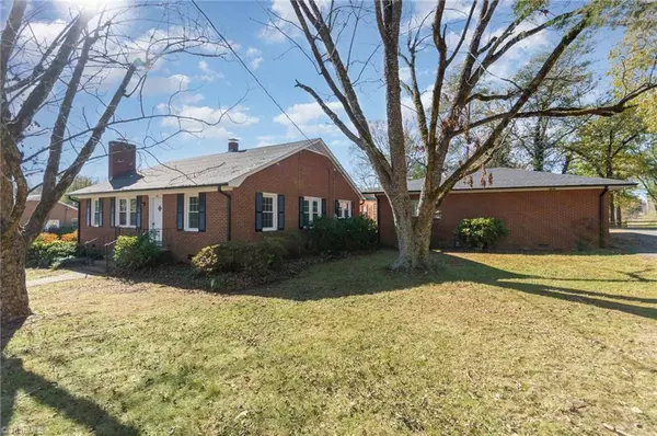 Ramseur, NC 27316,404 Kimrey ST