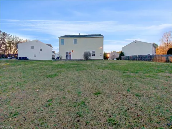 Mcleansville, NC 27301,26 Cliffview CT