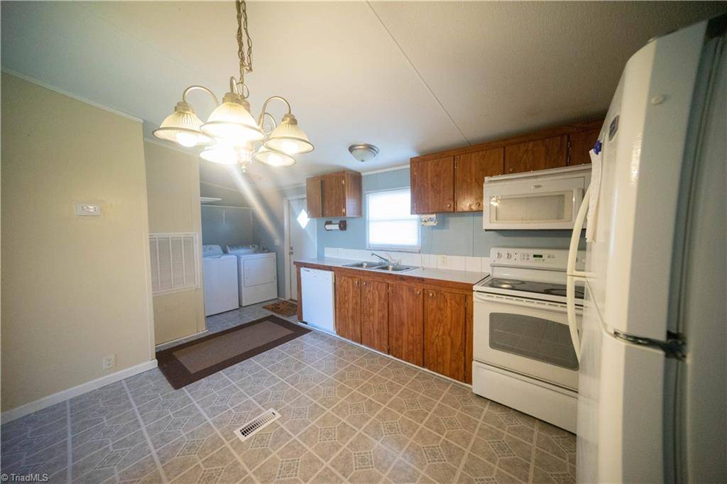 Statesville, NC 28625,127 Horizon DR