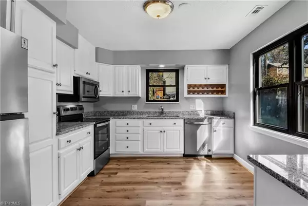 Winston Salem, NC 27104,4856 Tiffany AVE