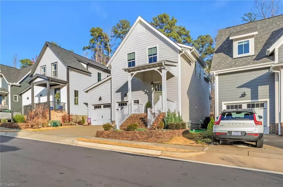 34 Chauncey CIR, Chapel Hill, NC 27516