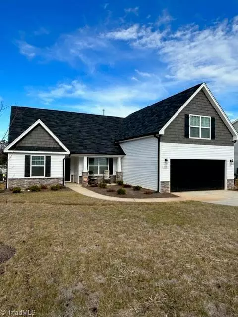 King, NC 27021,244 Pilot Bluff DR