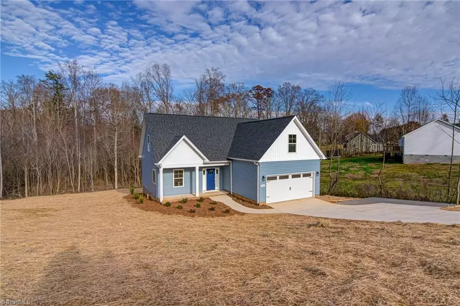 4665 Logan Creek RD, East Bend, NC 27018