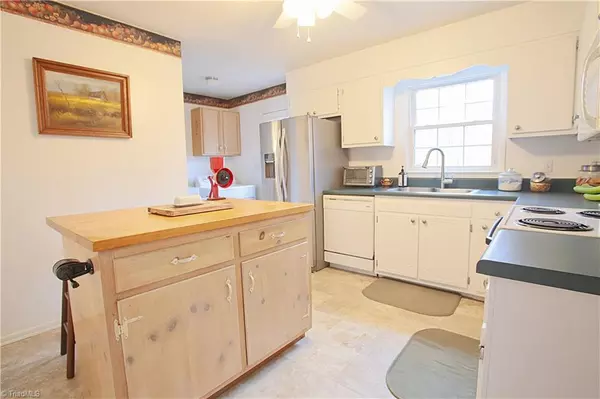 Burlington, NC 27217,712 Cottage PL