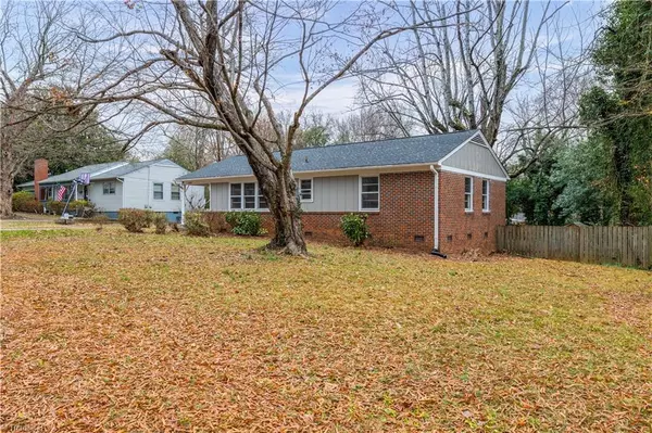 Greensboro, NC 27408,3502 Cloverdale DR