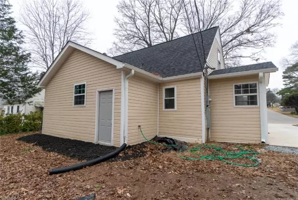 Winston Salem, NC 27107,1032 Louise RD