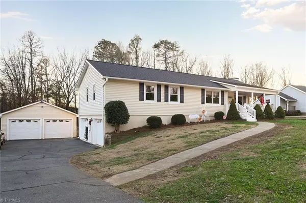 Winston Salem, NC 27127,375 Lori LN