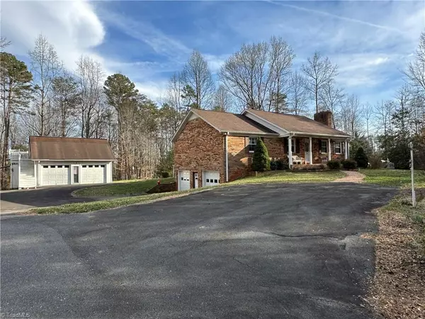 343 Hardy RD, Siloam, NC 27047