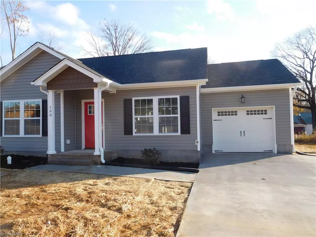 Winston Salem, NC 27105,190 Quail DR