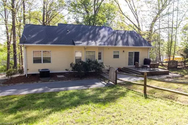 Terrell, NC 28682,8803 Peninsula DR