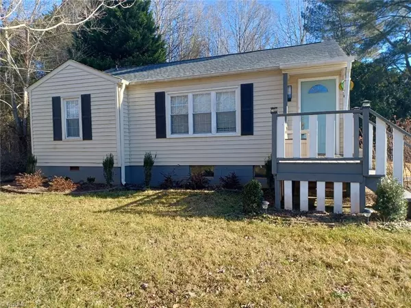 336 Harrison AVE, Yadkinville, NC 27055