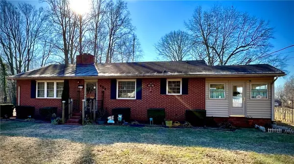 808 Motor RD, Winston Salem, NC 27105