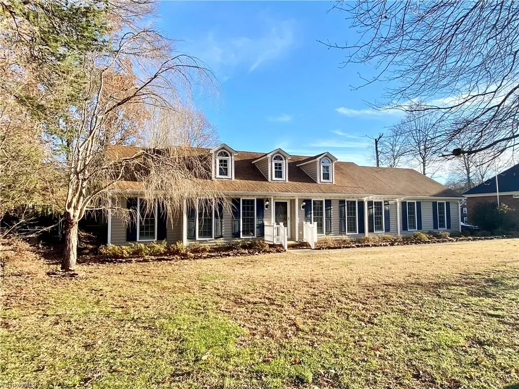 Elon, NC 27244,518 Brookview DR