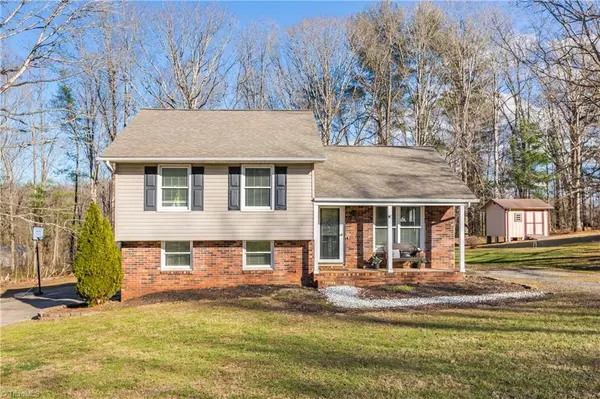 178 N Gate ST, Millers Creek, NC 28651