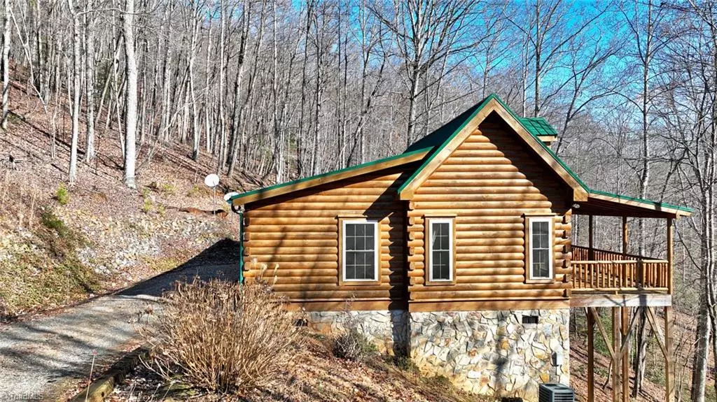 Millers Creek, NC 28651,232 Wolf TRL