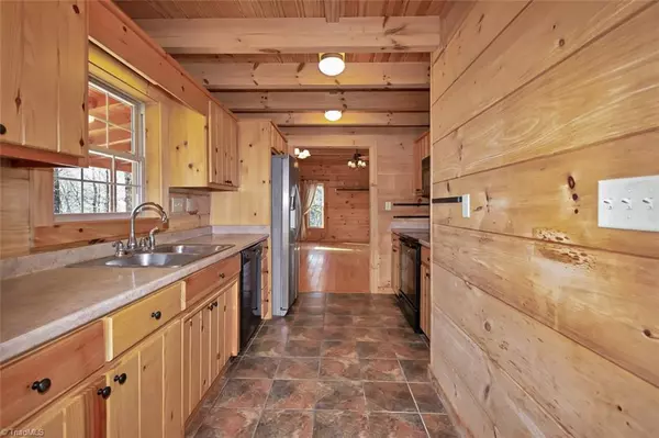 Millers Creek, NC 28651,232 Wolf TRL