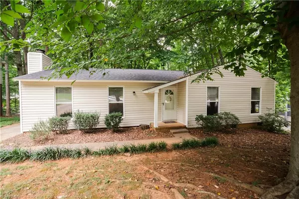 11 Windcrush CT, Greensboro, NC 27455