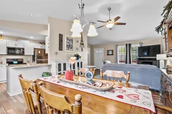 Stoneville, NC 27048,125 Lemons ST