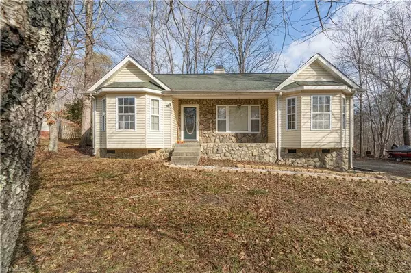 425 Hidden Valley DR, Reidsville, NC 27320