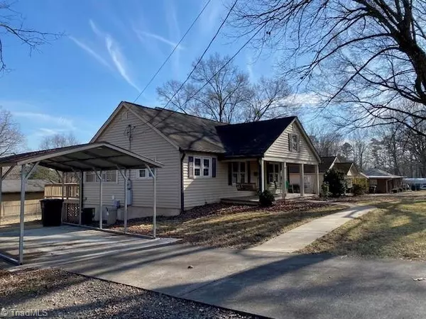 231 Hedgecock AVE, Winston Salem, NC 27104