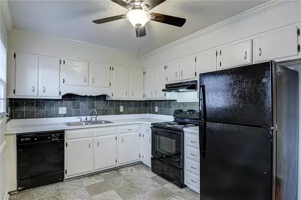 Greensboro, NC 27455,3219 Regents Park LN #F