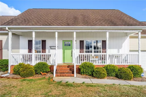 Lexington, NC 27295,159 Goldenrod LN