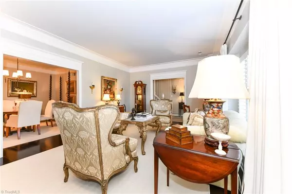 Greensboro, NC 27405,37 Fountain Manor DR