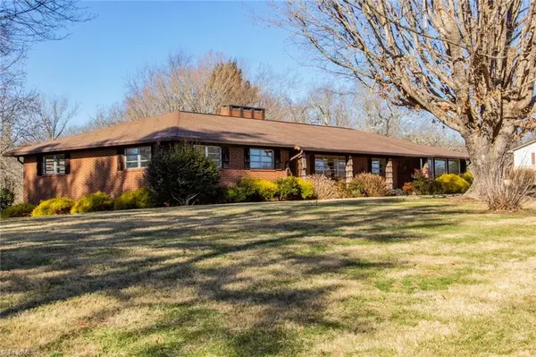 1871 Pads RD, Millers Creek, NC 28659