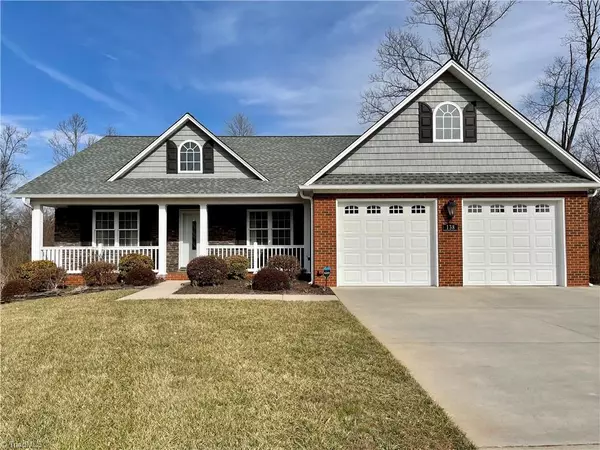 138 Arlington CT,  King,  NC 27021