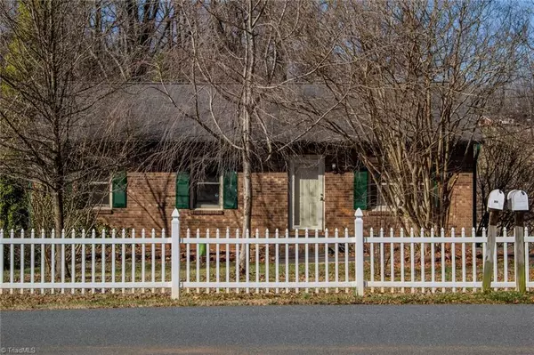 Rural Hall, NC 27045,516 Heatherton LN