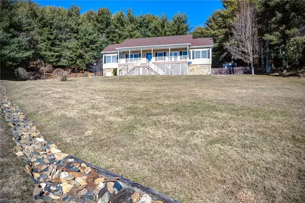 West Jefferson, NC 28640,170 Denise DR