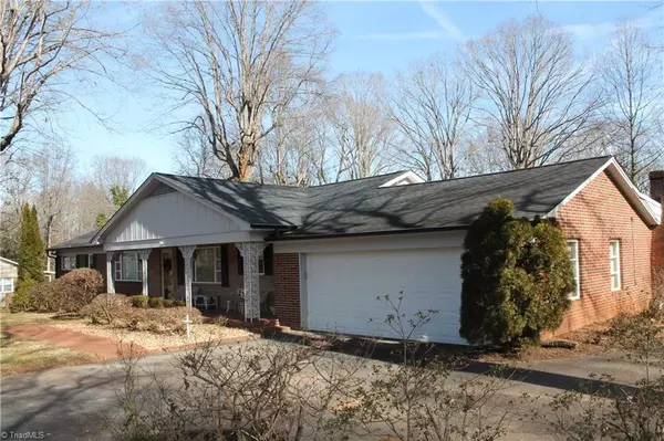 Conover, NC 28613,606 2nd Avenue PL NE