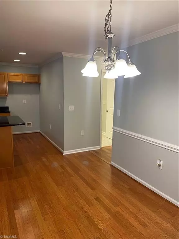 Greensboro, NC 27410,7108 Friendly AVE W