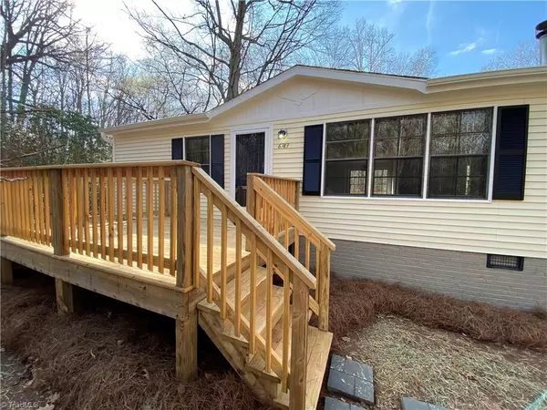 6743 Ridgewood CT, Trinity, NC 27370