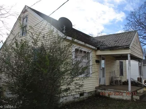 Winston Salem, NC 27107,724 Clemmonsville CIR