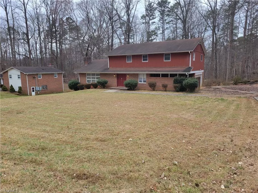 Winston Salem, NC 27105,3196 Shaftesbury LN