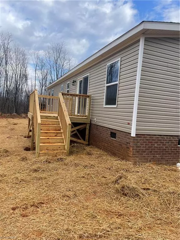 Stoneville, NC 27048,5013 NC Highway 770