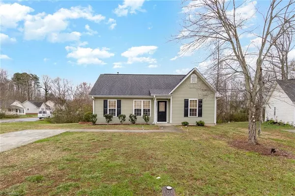 Burlington, NC 27215,602 Merlin CT