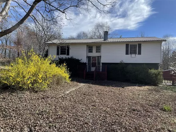 175 Meadow LN, Lexington, NC 27295