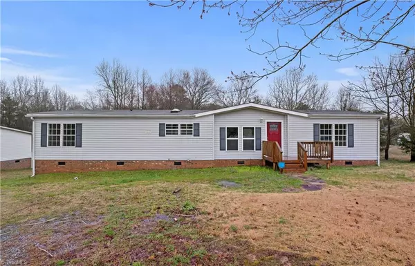 Green Level, NC 27217,929 Apple Blossom LN