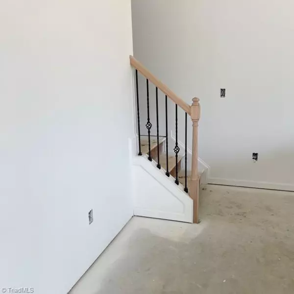 Clemmons, NC 27012,260 Altavista DR