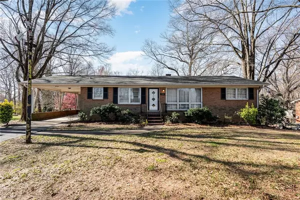 314 Linville RD, Kernersville, NC 27284