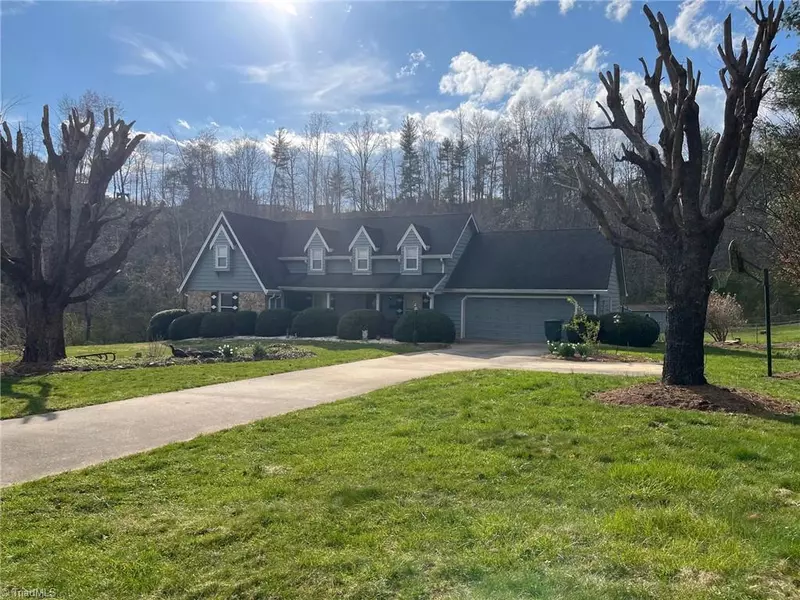 3495 Shingle Gap RD, Millers Creek, NC 28651