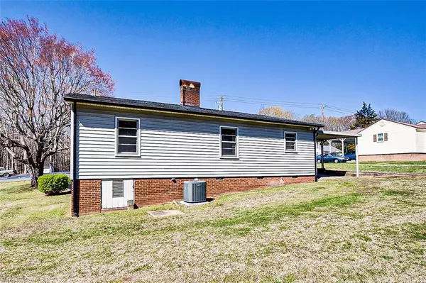 Ramseur, NC 27316,132 Wright ST