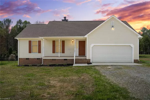 3425 Anderson Valley RD, Mcleansville, NC 27301