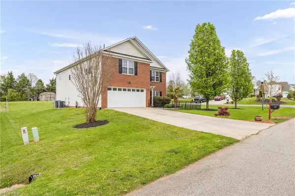 Walkertown, NC 27051,3125 Knoll Ridge DR