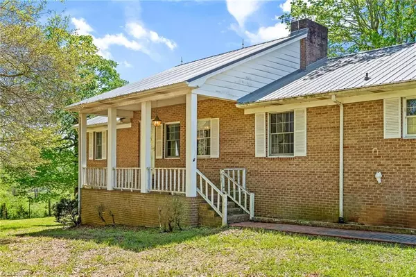 Ramseur, NC 27316,5898 Old Siler City RD