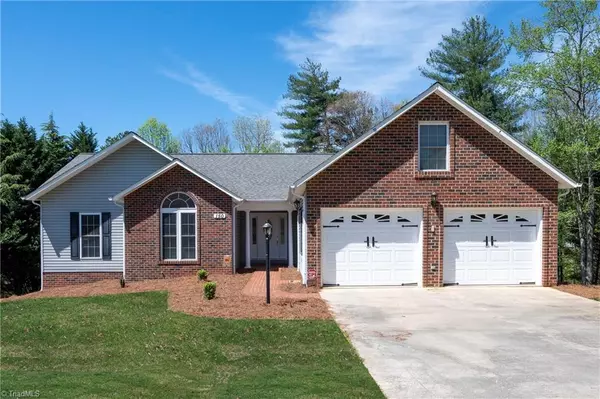 150 Spainhour ST, North Wilkesboro, NC 28659