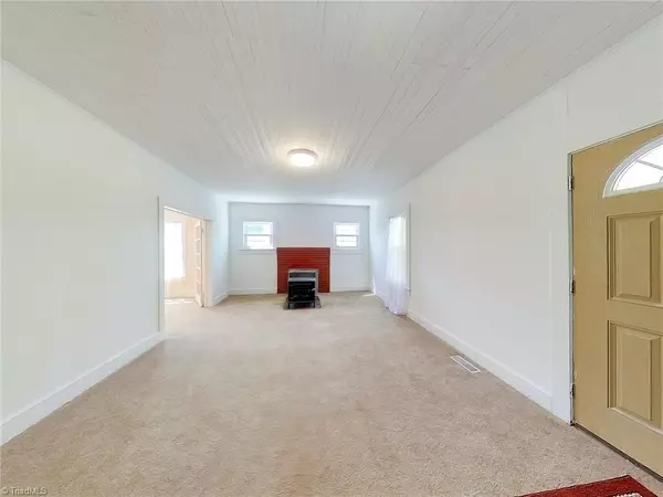 Stoneville, NC 27048,198 Deaton LOOP
