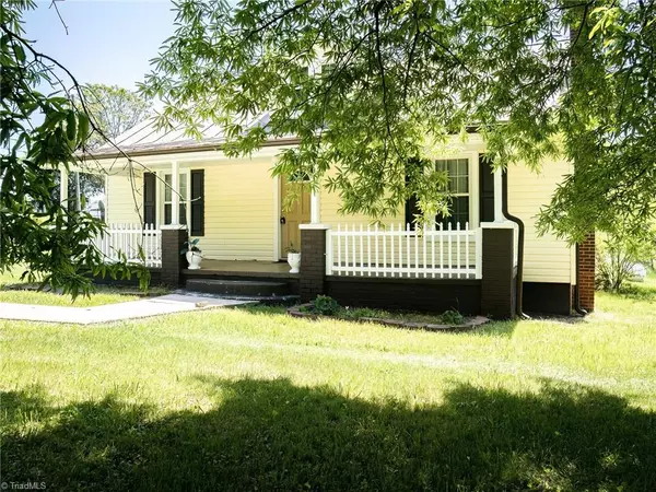 Stoneville, NC 27048,198 Deaton LOOP